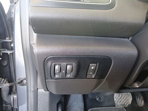 renault, megane, sedan 1.5 bluedci touch edc, otomatik, dizel 2.el otomobil | renew 26