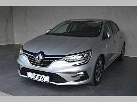 Sedan 1.3 TCe Icon EDC, 2. el otomobil | renew