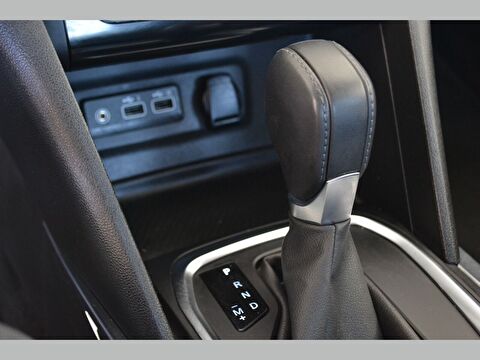 renault, megane, sedan 1.3 tce touch edc, otomatik, benzin 2.el otomobil | renew 29