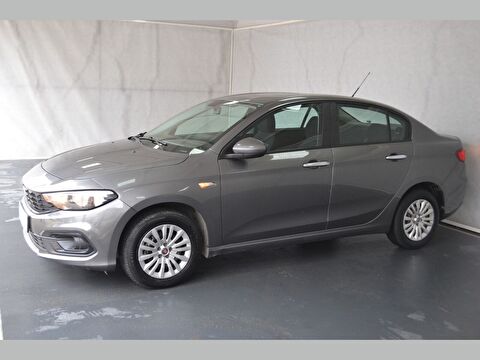 Sedan 1.6 MultiJet Easy DCT, 2. el otomobil | renew