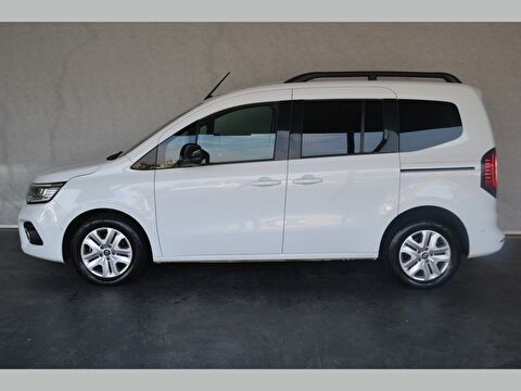 renault, kangoo multix, combi 1.3 tce ıconic edc, otomatik, benzin 2.el otomobil | renew 8
