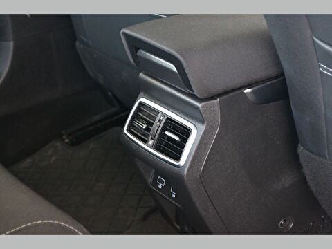 renault, megane, sedan 1.3 tce touch edc, otomatik, benzin 2.el otomobil | renew 26
