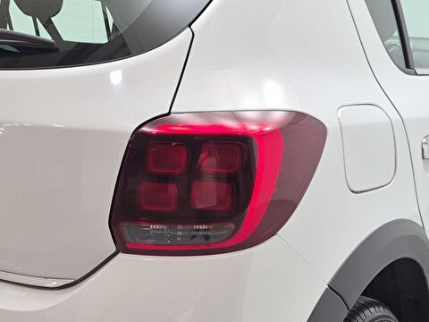 dacia, sandero, 0.9 tce stepway easy-r, otomatik, benzin 2.el otomobil | renew 18