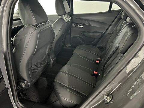 peugeot, 2008, crossover 1.2 puretech gt eat8, otomatik, benzin 2.el otomobil | renew 22