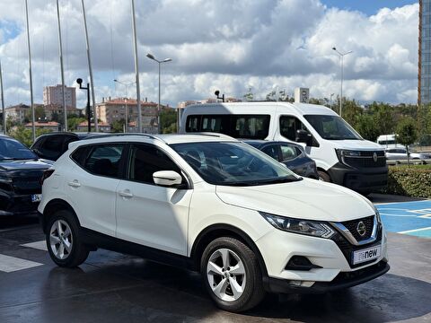 Nissan, Qashqai, SUV 1.3 DIG-T Tekna DCT, Otomatik, Benzin 2. el otomobil | renew Mobile