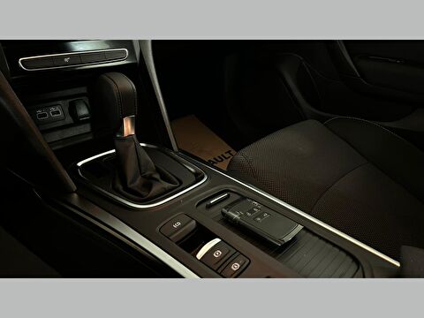 renault, megane, sedan 1.3 tce touch edc, otomatik, benzin 2.el otomobil | renew 22