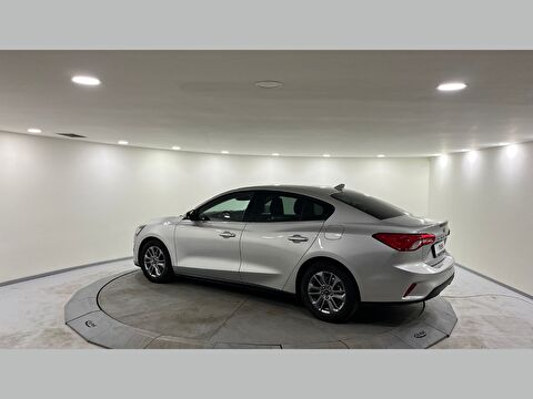ford, focus, sedan 1.5 tdcı ecoblue titanium stil otomatik, otomatik, dizel 2.el otomobil | renew 10