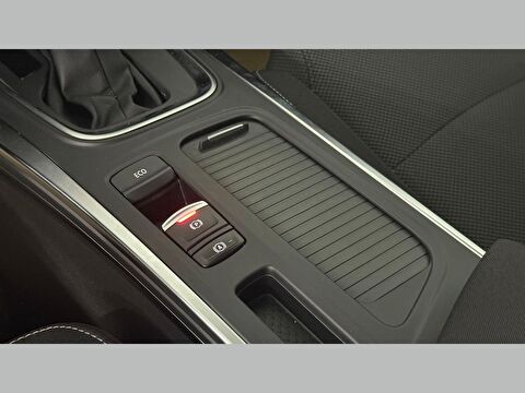 renault, megane, sedan 1.3 tce touch edc, otomatik, benzin 2.el otomobil | renew 18