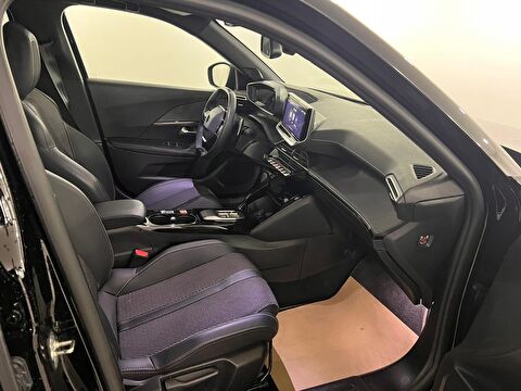 peugeot, 2008, 1.2 puretech gt eat8, otomatik, benzin 2.el otomobil | renew 13