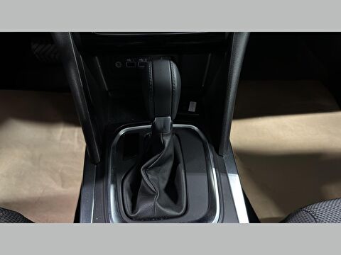 renault, megane, sedan 1.3 tce touch edc, otomatik, benzin 2.el otomobil | renew 15