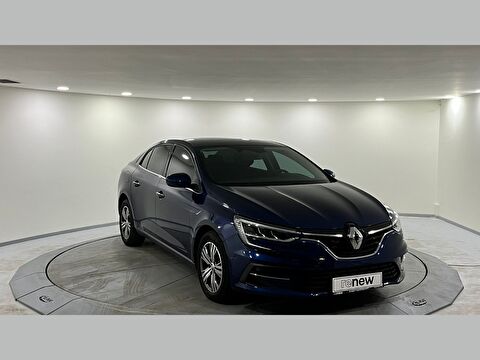 Sedan 1.3 TCe Touch EDC, 2. el otomobil | renew