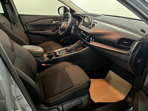 nissan, qashqai, suv 1.3 dıg-t 12v mhev 4x4 sky pack x-tronic, otomatik, mhev 2.el otomobil | renew 11