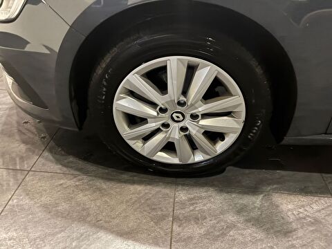 renault, megane, sedan 1.3 tce touch edc, otomatik, benzin 2.el otomobil | renew 26