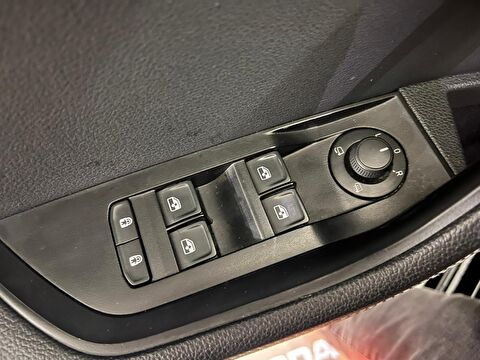 skoda, superb, sedan 1.5 tsı act premium dsg, otomatik, benzin 2.el otomobil | renew 17