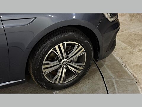 renault, megane, sedan 1.3 tce touch edc, otomatik, benzin 2.el otomobil | renew 32