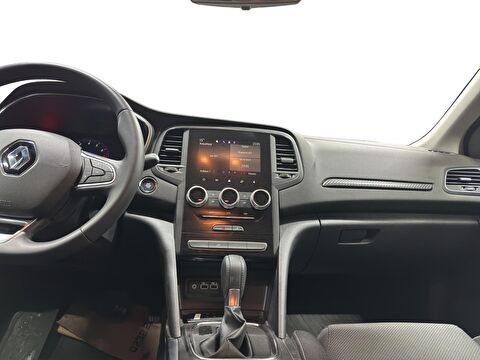 renault, megane, sedan 1.3 tce touch edc, otomatik, benzin 2.el otomobil | renew 17
