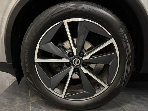 nissan, qashqai, suv 1.3 dıg-t 12v mhev 4x4 sky pack x-tronic, otomatik, mhev 2.el otomobil | renew 33