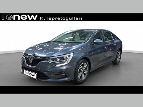 Sedan 1.3 TCe Touch EDC, 2. el otomobil | renew