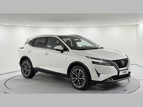 SUV 1.3 DIG-T 12V MHEV Sky Pack X-tronic, 2. el otomobil | renew