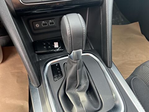 renault, megane, sedan 1.3 tce touch edc, otomatik, benzin 2.el otomobil | renew 12