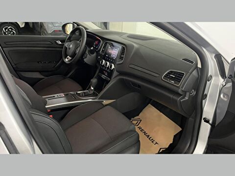 renault, megane, sedan 1.3 tce touch edc, otomatik, benzin 2.el otomobil | renew 18