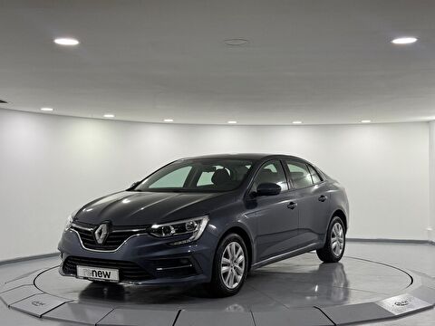Sedan 1.3 TCe Touch EDC, 2. el otomobil | renew