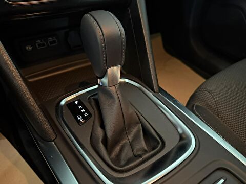 renault, megane, sedan 1.3 tce touch edc, otomatik, benzin 2.el otomobil | renew 19