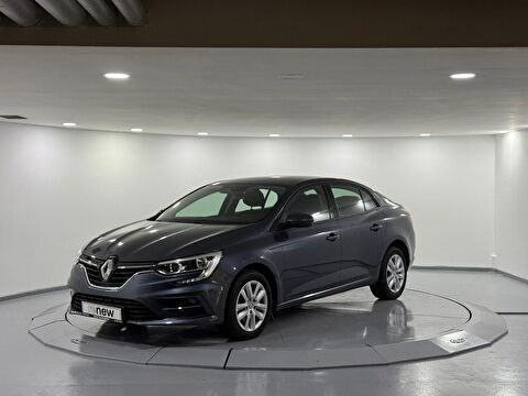 Sedan 1.3 TCe Touch EDC, 2. el otomobil | renew