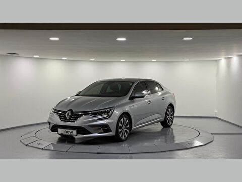 Sedan 1.3 TCe Icon EDC, 2. el otomobil | renew