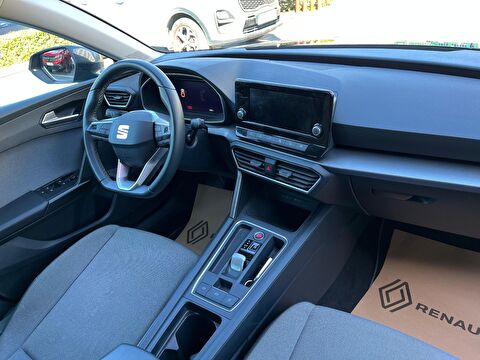 Seat, Leon, Hatchback 1.0 eTSI Start&Stop Style DSG, Otomatik, MHEV 2. el otomobil | renew Mobile