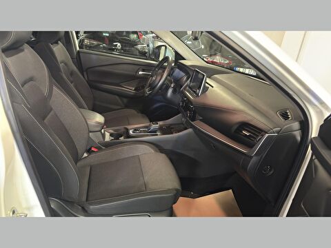 nissan, qashqai, suv 1.3 dıg-t 12v mhev 4x4 sky pack x-tronic, otomatik, mhev 2.el otomobil | renew 8