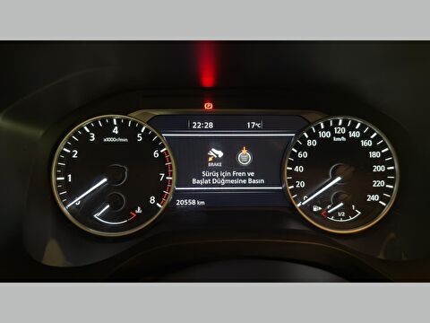 nissan, qashqai, suv 1.3 dıg-t 12v mhev 4x4 sky pack x-tronic, otomatik, mhev 2.el otomobil | renew 19