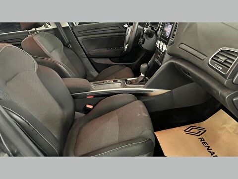 renault, megane, sedan 1.3 tce touch edc, otomatik, benzin 2.el otomobil | renew 19