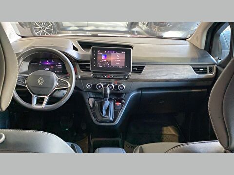 renault, kangoo multix, combi 1.3 tce ıconic edc, otomatik, benzin 2.el otomobil | renew 20