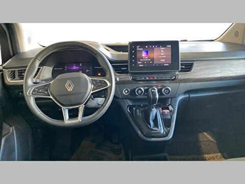 renault, kangoo multix, combi 1.3 tce ıconic edc, otomatik, benzin 2.el otomobil | renew 13