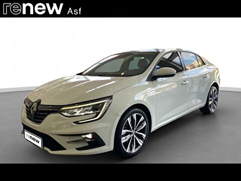 Sedan 1.3 TCe Icon EDC, 2. el otomobil | renew