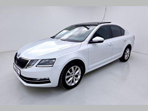 1.6 TDI GreenTec Style DSG, 2. el otomobil | renew