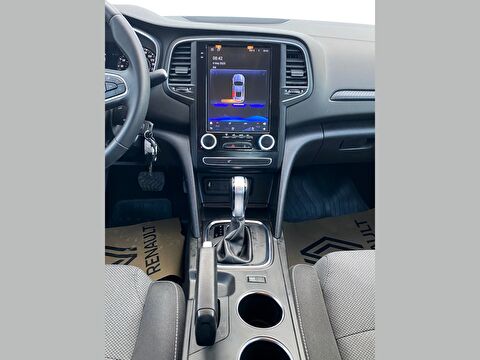 renault, megane, sedan 1.3 tce joy edc, otomatik, benzin 2.el otomobil | renew 18