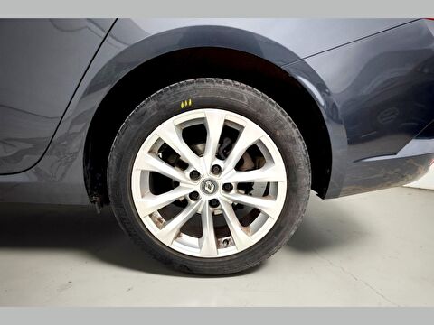 renault, megane, sedan 1.3 tce ıcon edc, otomatik, benzin 2.el otomobil | renew 23