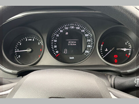 renault, megane, sedan 1.3 tce joy, manuel, benzin 2.el otomobil | renew 12