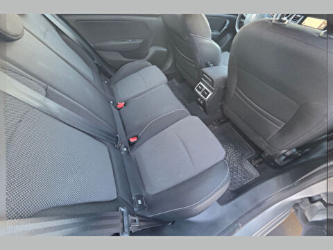renault, megane, sedan 1.3 tce touch edc, otomatik, benzin 2.el otomobil | renew 15