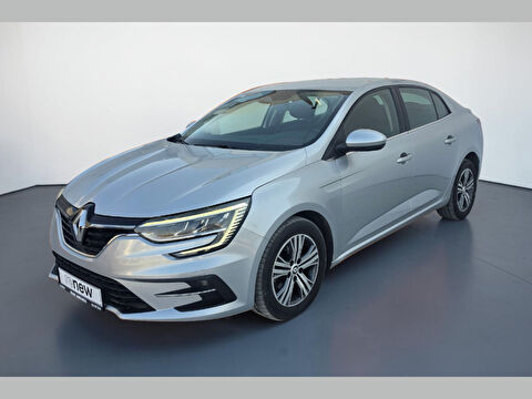 Sedan 1.3 TCe Touch EDC, 2. el otomobil | renew