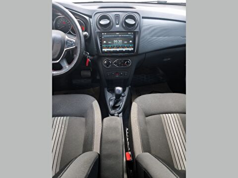 dacia, sandero, hatchback 1.5 dcı stepway style easy-r, otomatik, dizel 2.el otomobil | renew 19