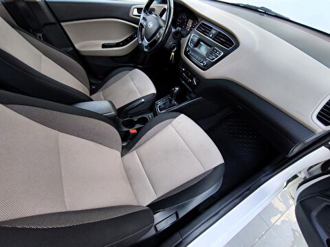 hyundai, i20, hatchback 1.4 mpı style design pack otomatik, otomatik, benzin 2.el otomobil | renew 15