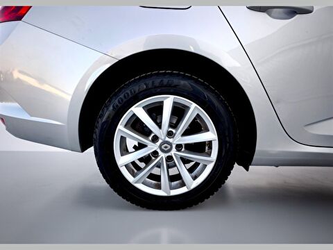 renault, megane, sedan 1.5 bluedci touch edc, otomatik, dizel 2.el otomobil | renew 24