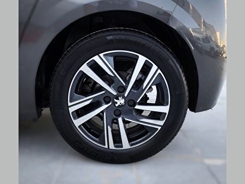 peugeot, 208, hatchback 1.2 puretech allure selection eat8, otomatik, benzin 2.el otomobil | renew 7