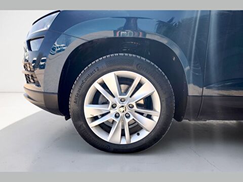 skoda, karoq, 1.5 tsı act premium dsg, otomatik, benzin 2.el otomobil | renew 25