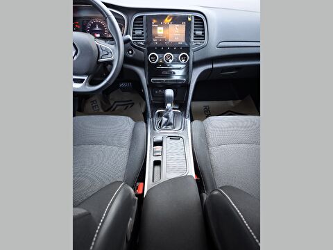 renault, megane, sedan 1.3 tce touch edc, otomatik, benzin 2.el otomobil | renew 18