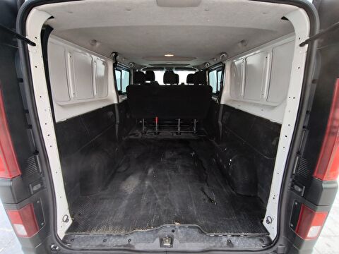 renault, trafic combi, 5+1 grand confort 2.0 blue dci 150 bg, manuel, dizel 2.el otomobil | renew 18