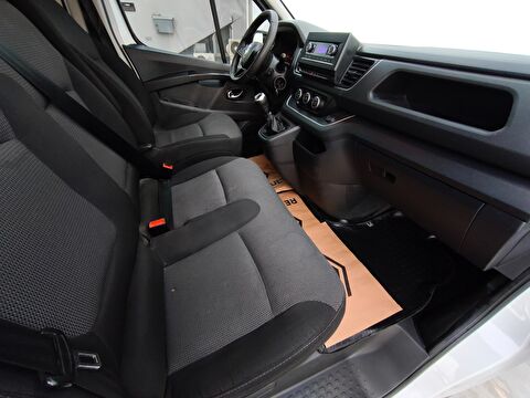 renault, trafic combi, 5+1 grand confort 2.0 blue dci 150 bg, manuel, dizel 2.el otomobil | renew 12